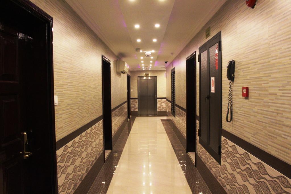 Sutchi Hotel Dubai Buitenkant foto