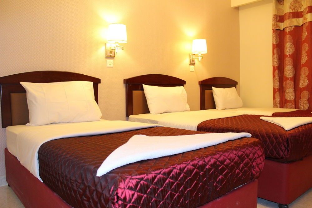 Sutchi Hotel Dubai Buitenkant foto