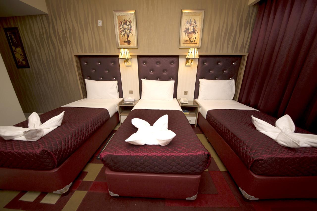 Sutchi Hotel Dubai Buitenkant foto