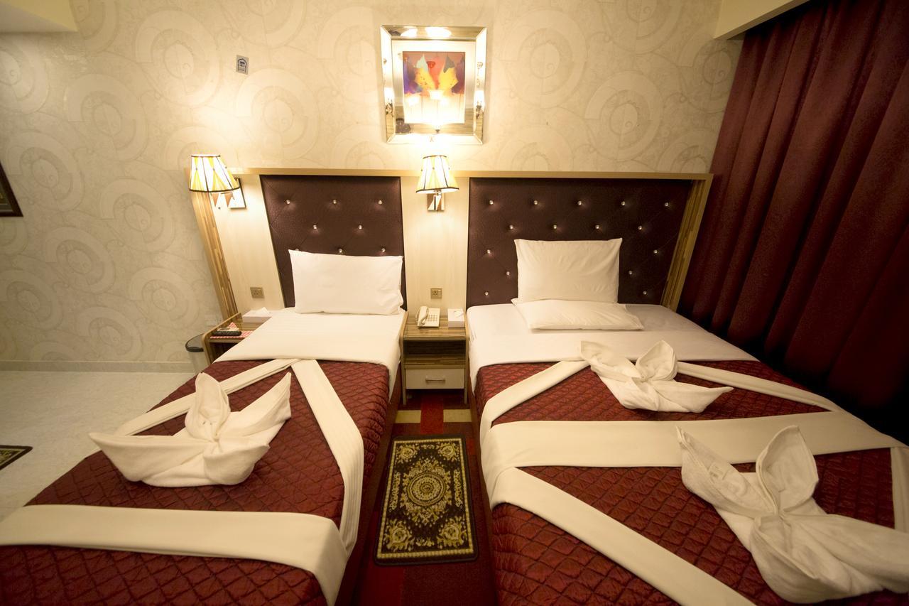 Sutchi Hotel Dubai Buitenkant foto