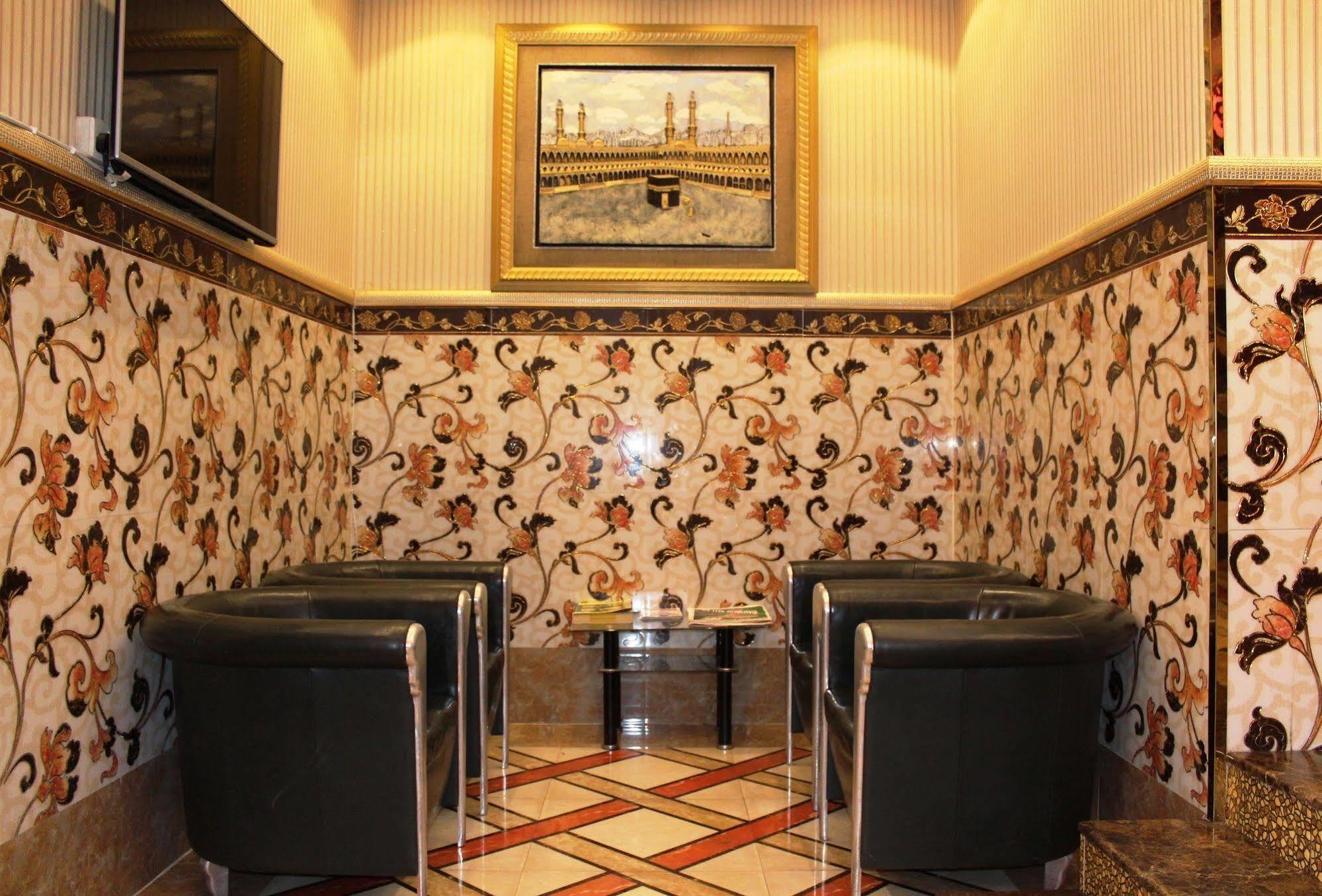 Sutchi Hotel Dubai Buitenkant foto